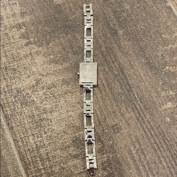 Fossil Watch- Good condition; needs new battery - Picture 3 of 5